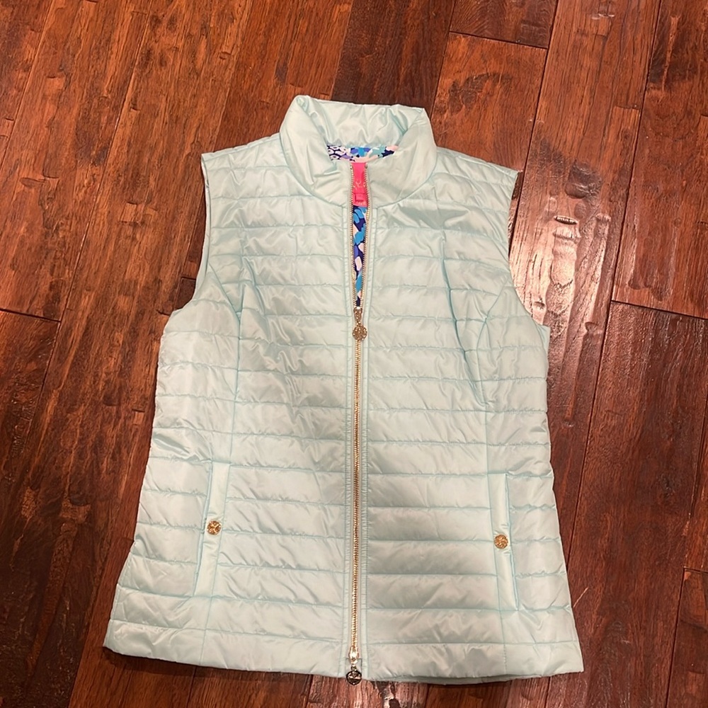 Lilly Pulitzer ice blue vest Size M NWOT